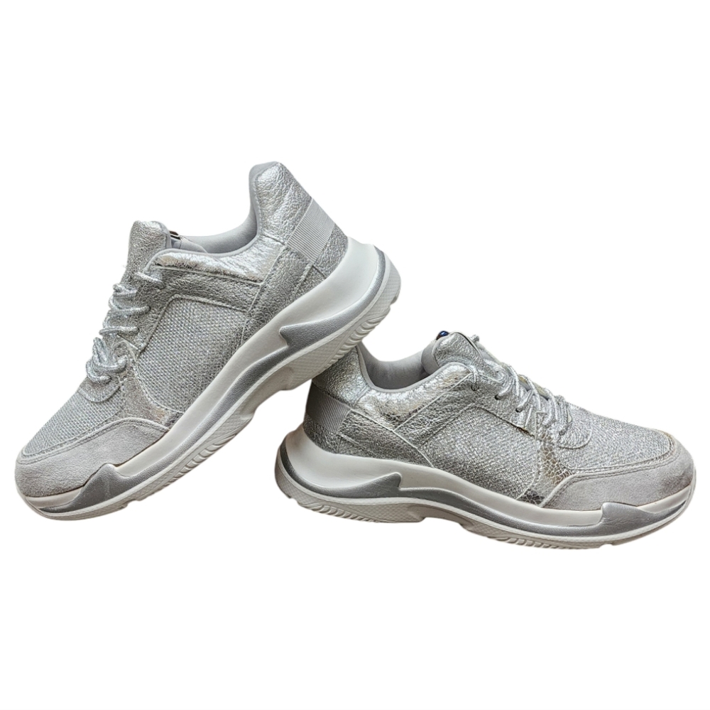 New Qupid Silver Glitter Sneakers Size 8